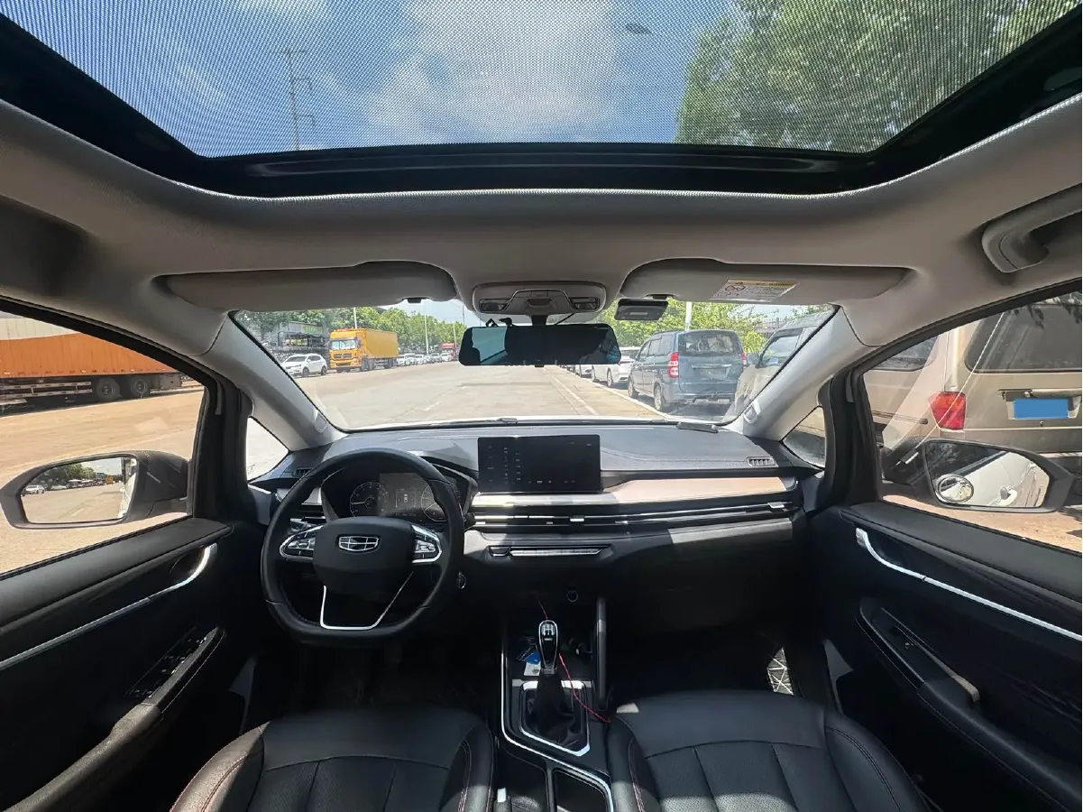 2021 Geely Vision X3 1.5L 109HP L4 5MT,autocango,china used car exporter,china ev exporter,chinese used car exporter,chinese used ev exporter