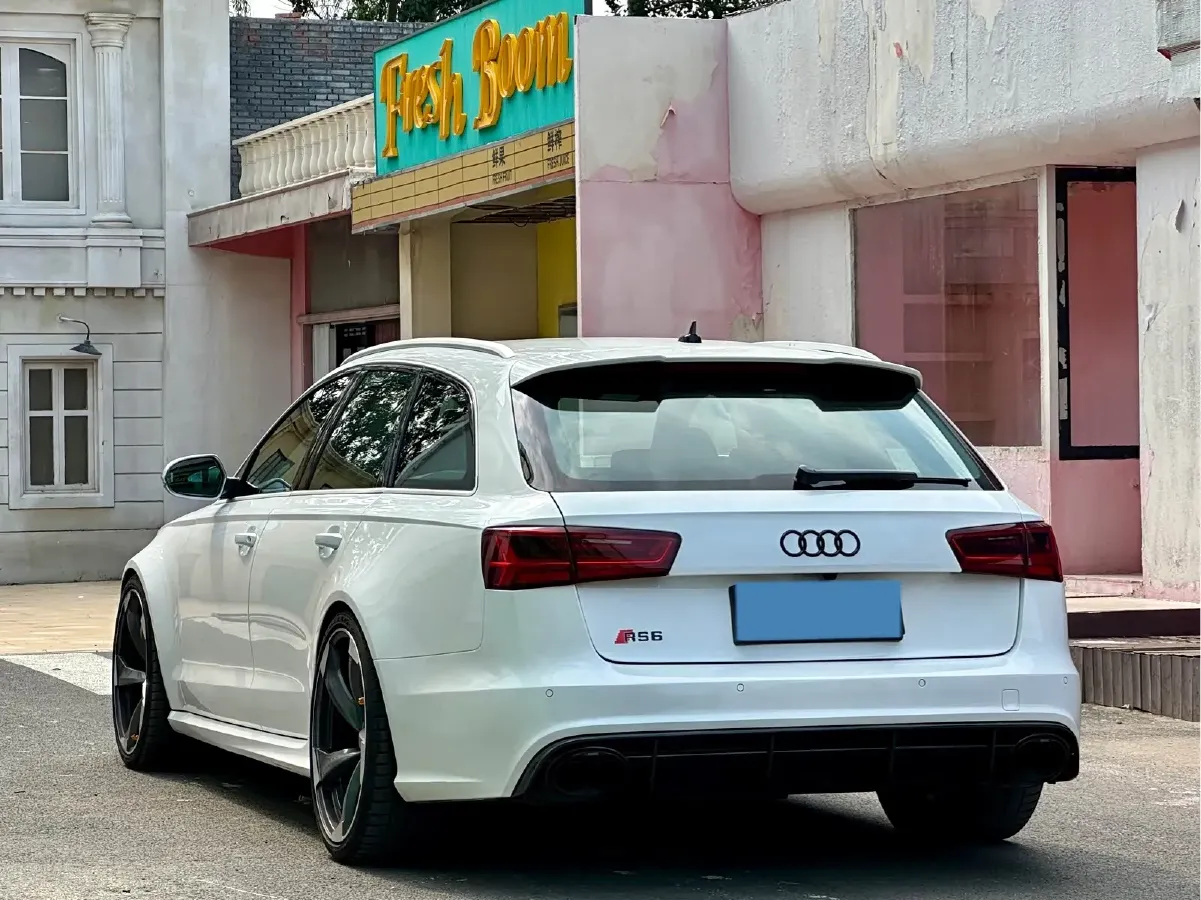 2016 Audi RS 6 4.0T 560HP V8 8AT,autocango,china used car exporter,china ev exporter,chinese used car exporter,chinese used ev exporter