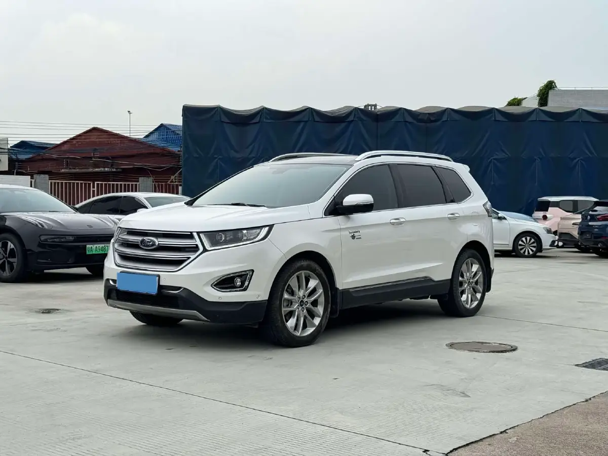 2018 Ford Edge 2.0T 245HP L4 6AT