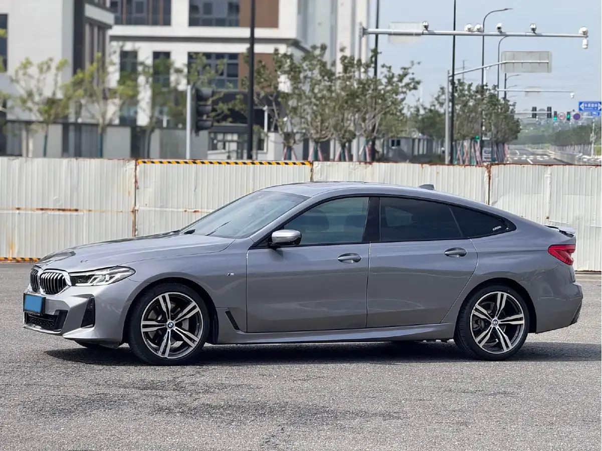 2022 BMW 6 Series GT 2.0T 245HP L4 8AT