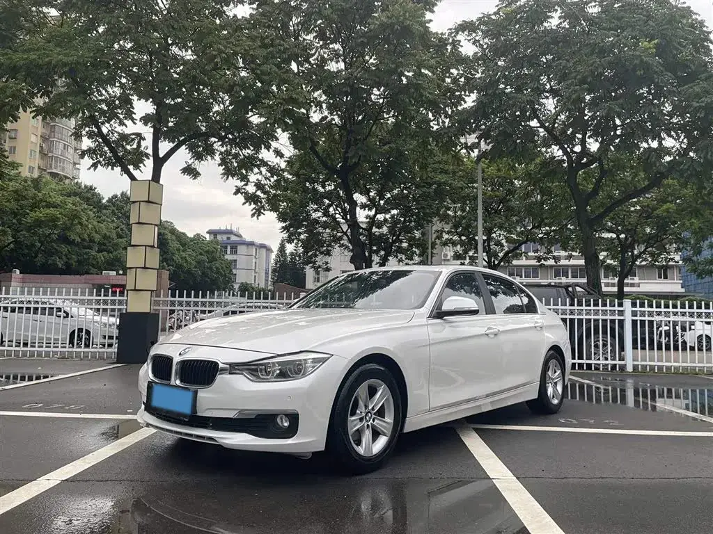 2016 BMW 3 Series 1.6T 136HP L4 8AT