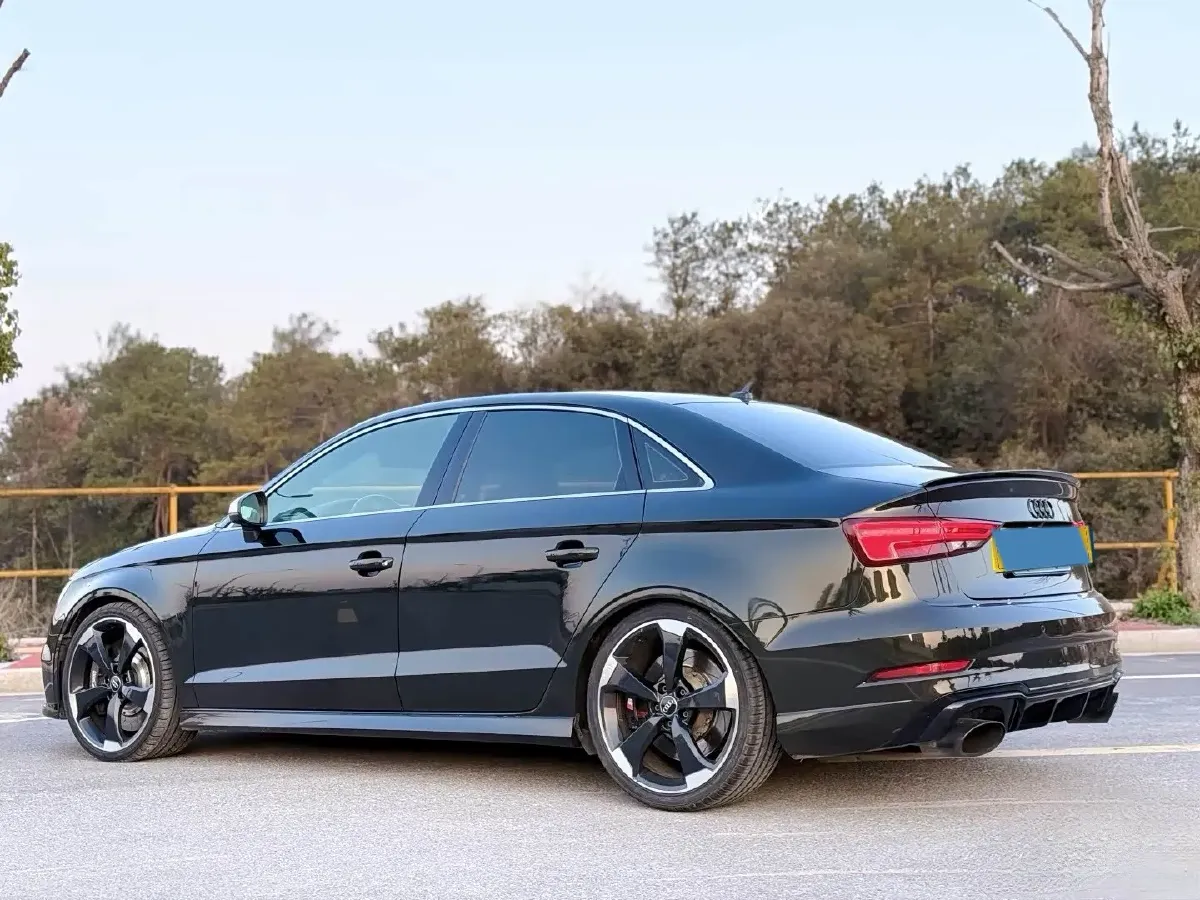 2017 Audi RS 3 2.5T 400HP L5 7DCT,autocango,china used car exporter,china ev exporter,chinese used car exporter,chinese used ev exporter