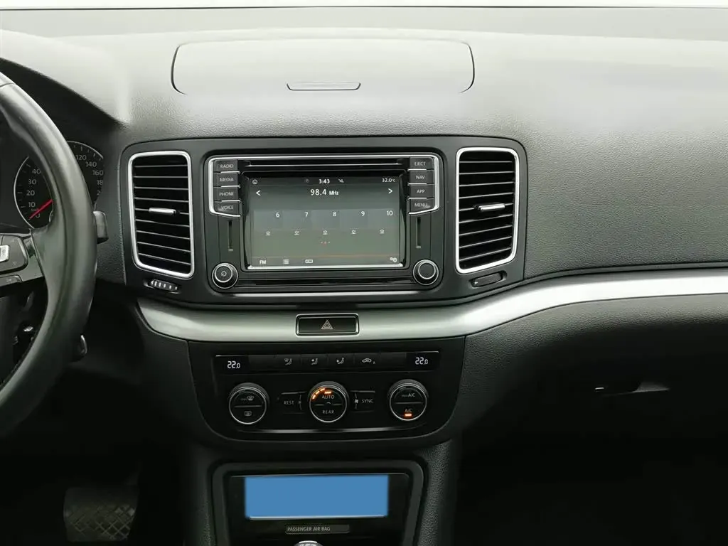 2018 Volkswagen Sharan 2.0T 220HP L4 6DCT,autocango,china used car exporter,china ev exporter,chinese used car exporter,chinese used ev exporter