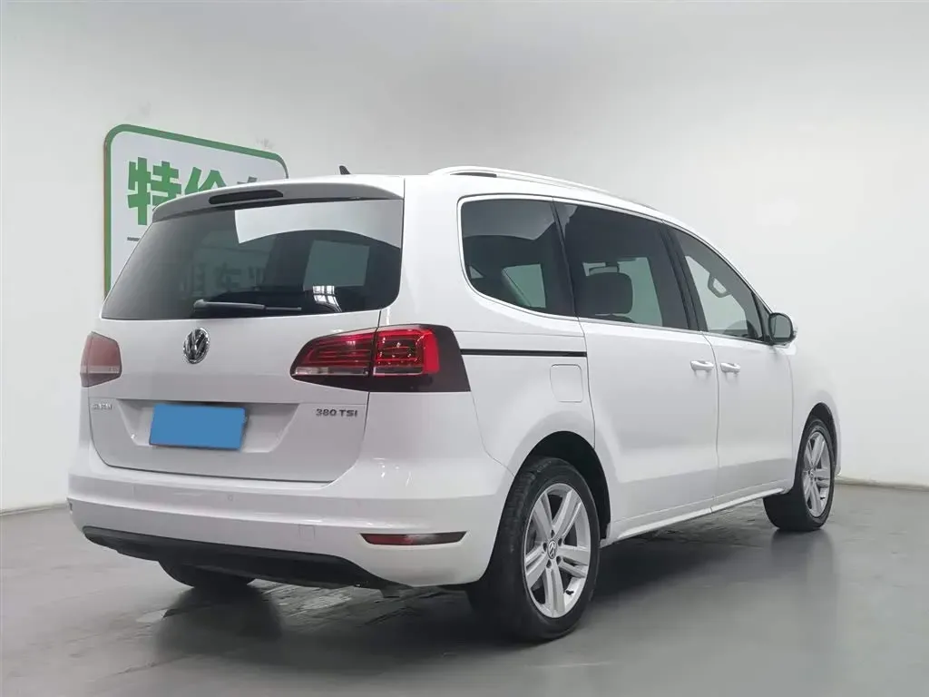 2018 Volkswagen Sharan 2.0T 220HP L4 6DCT,autocango,china used car exporter,china ev exporter,chinese used car exporter,chinese used ev exporter