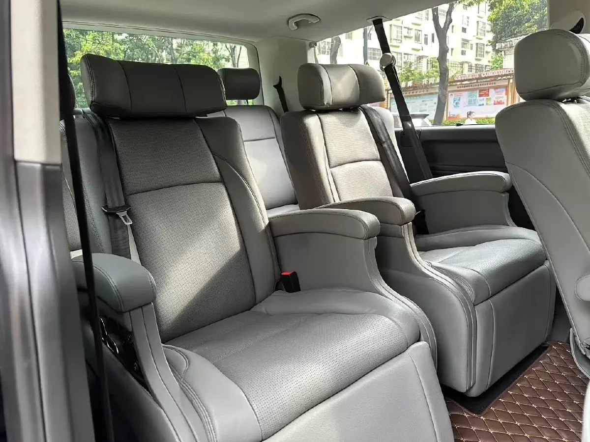 2014 Volkswagen Caravelle 2.0T 204HP L4 7DCT,autocango,china used car exporter,china ev exporter,chinese used car exporter,chinese used ev exporter