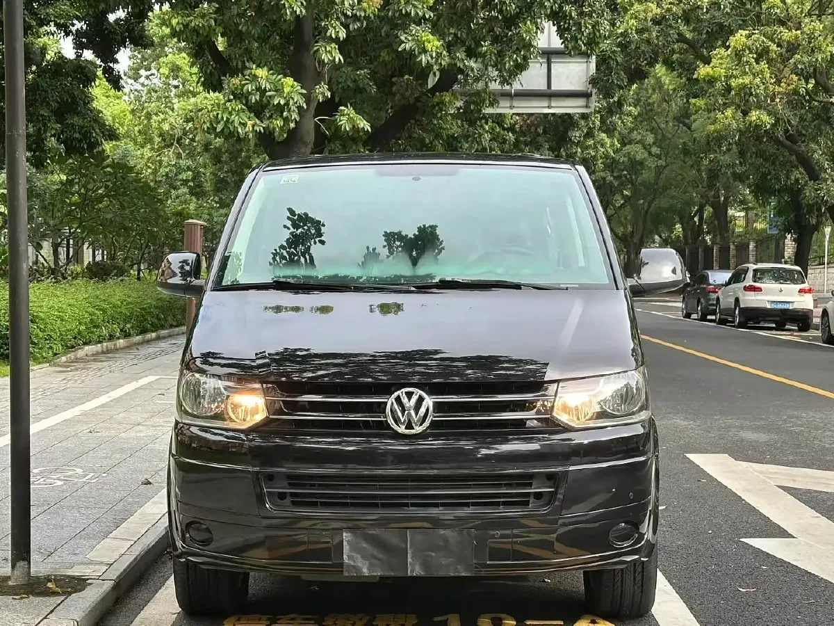 2014 Volkswagen Caravelle 2.0T 204HP L4 7DCT,autocango,china used car exporter,china ev exporter,chinese used car exporter,chinese used ev exporter