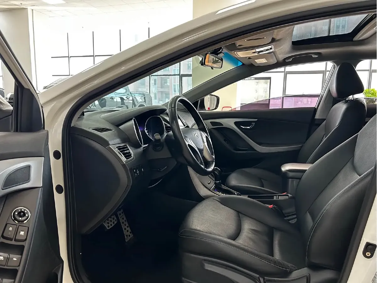 2013 Hyundai Elantra 1.6L 128HP L4 6AT,autocango,china used car exporter,china ev exporter,chinese used car exporter,chinese used ev exporter