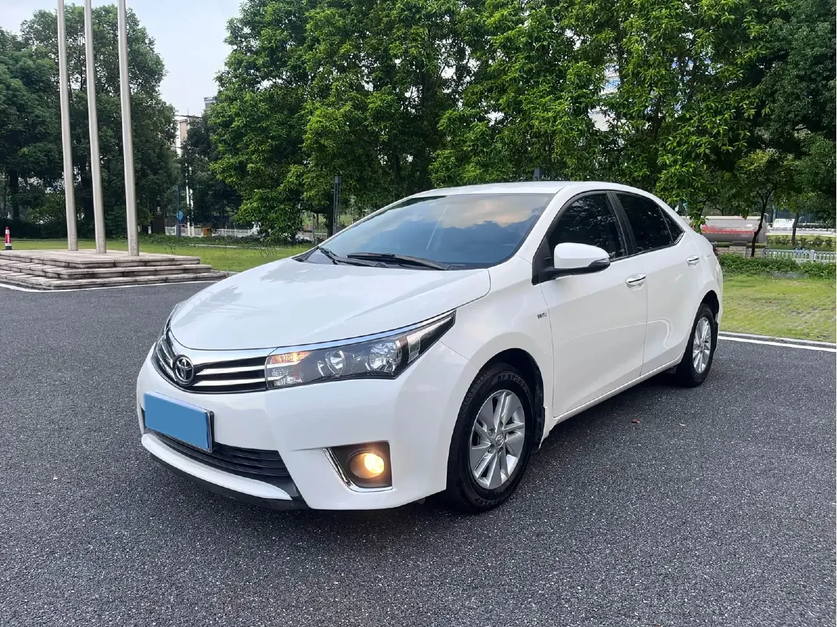 2014 Toyota Corolla 1.6L 122HP L4 CVT
