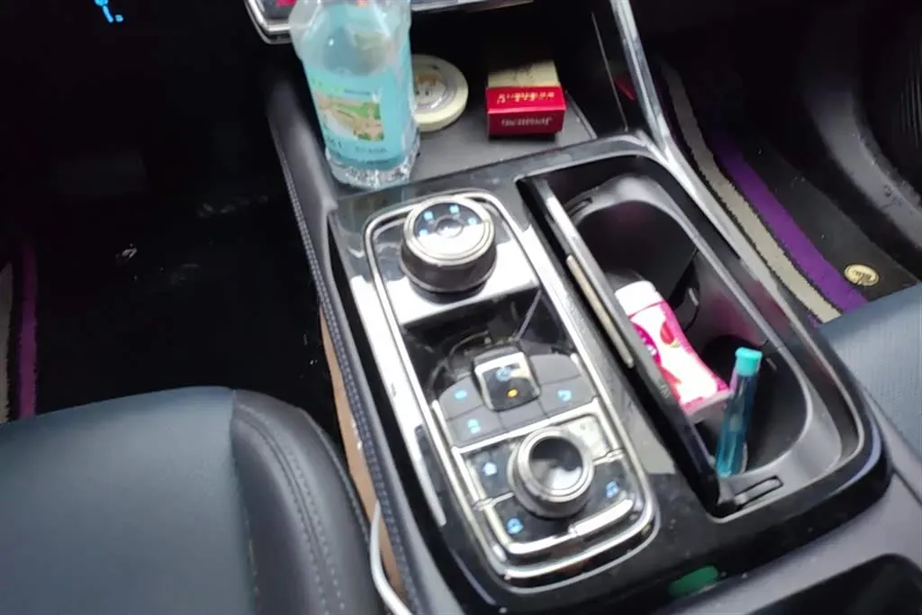 2022 Ford Equator Sport 1.5T 170HP L4 7DCT,autocango,china used car exporter,china ev exporter,chinese used car exporter,chinese used ev exporter