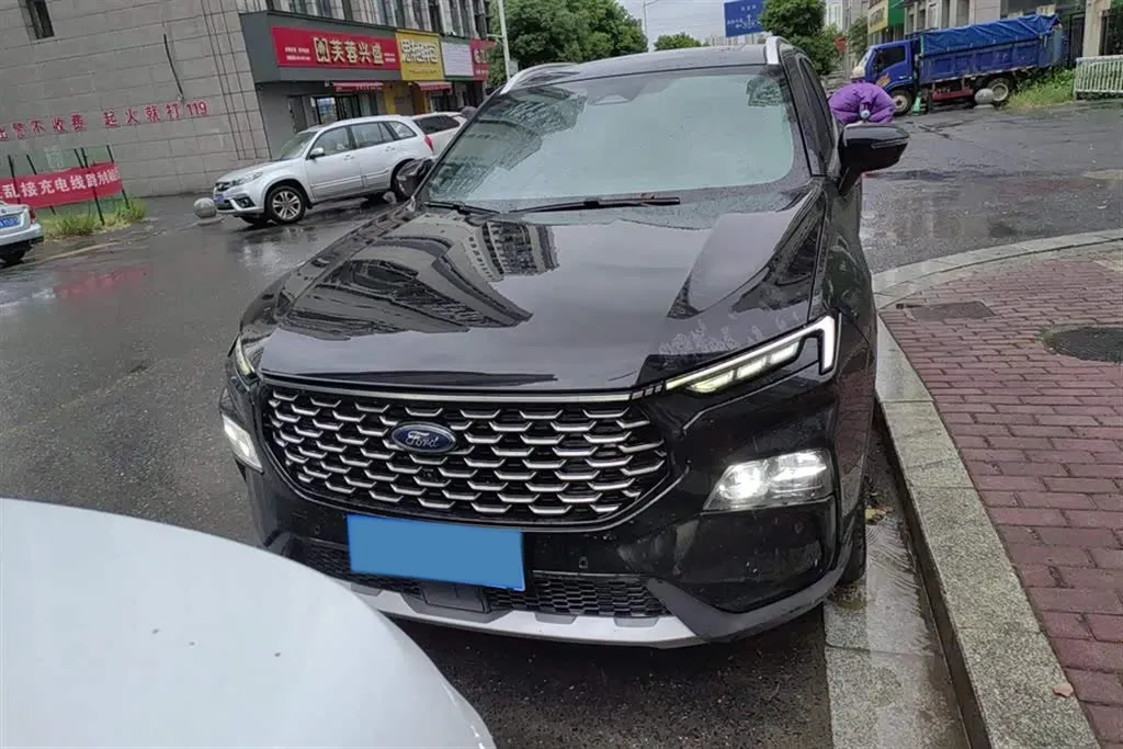 2022 Ford Equator Sport 1.5T 170HP L4 7DCT,autocango,china used car exporter,china ev exporter,chinese used car exporter,chinese used ev exporter