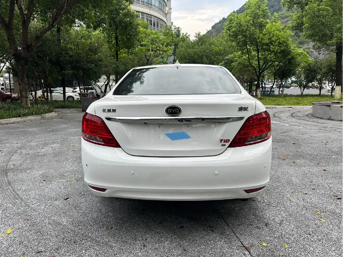 2014 BYD SuRui 1.5T 154HP L4 6DCT,autocango,china used car exporter,china ev exporter,chinese used car exporter,chinese used ev exporter
