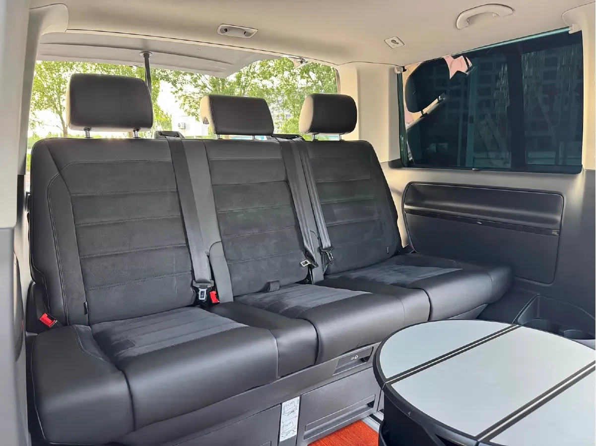 2018 Volkswagen Multivan 2.0T 204HP L4 7DCT,autocango,china used car exporter,china ev exporter,chinese used car exporter,chinese used ev exporter