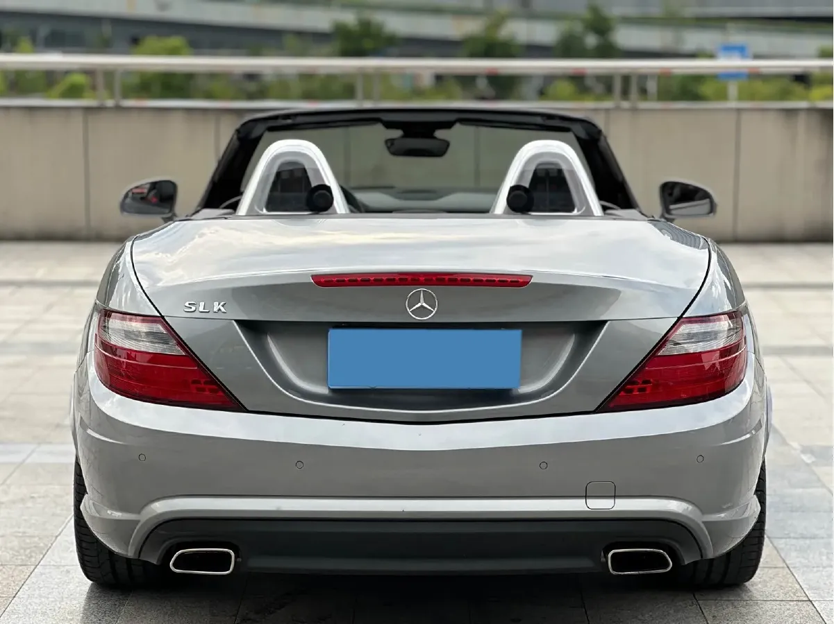 2011 Mercedes-Benz SLK Class 1.8T 184HP L4 7AT,autocango,china used car exporter,china ev exporter,chinese used car exporter,chinese used ev exporter