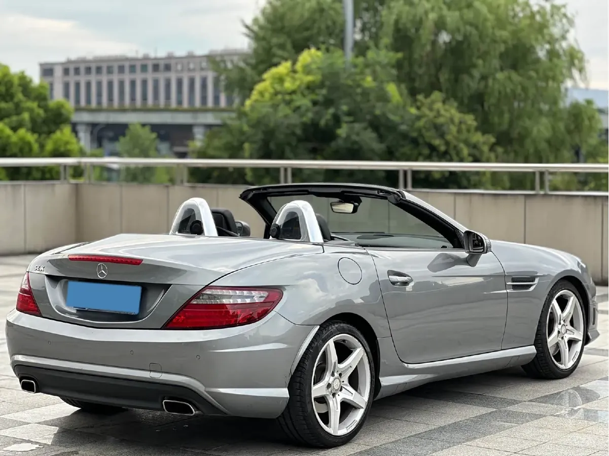 2011 Mercedes-Benz SLK Class 1.8T 184HP L4 7AT,autocango,china used car exporter,china ev exporter,chinese used car exporter,chinese used ev exporter