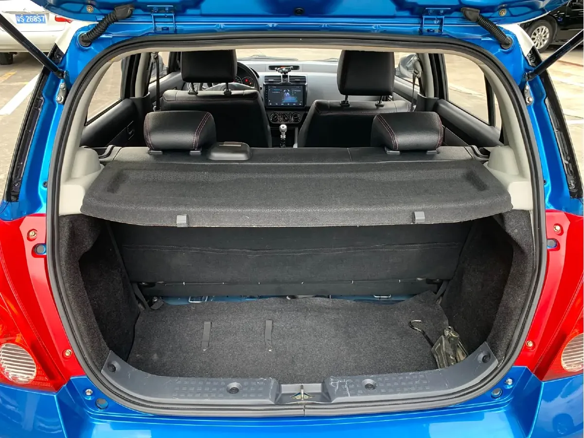 2016 Suzuki Swift 1.5L 103HP L4 5MT,autocango,china used car exporter,china ev exporter,chinese used car exporter,chinese used ev exporter