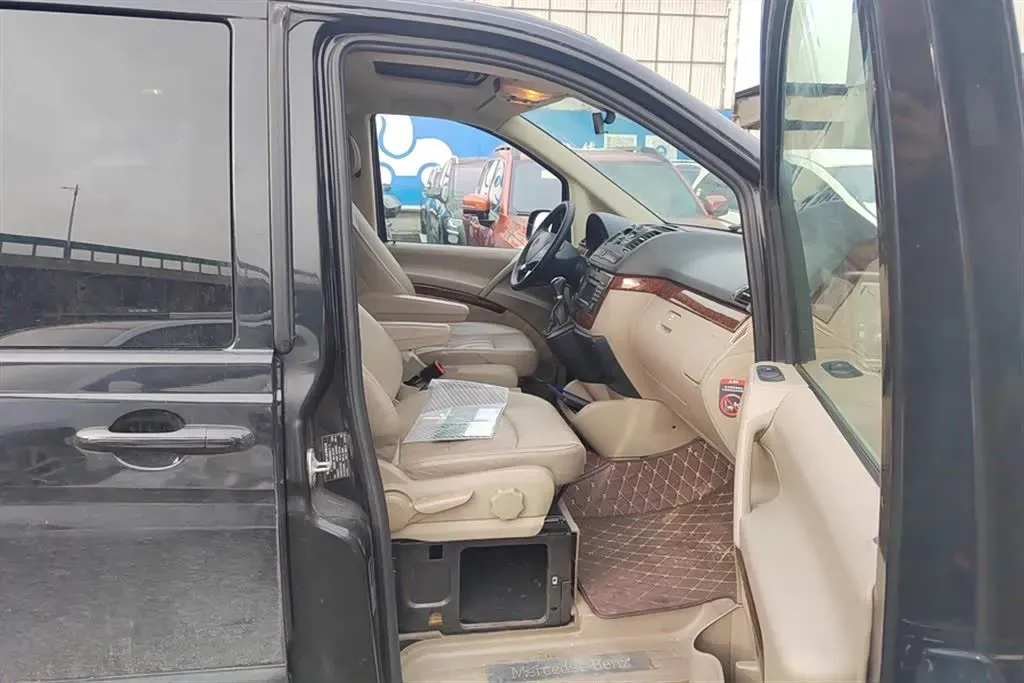 2013 Mercedes-Benz Viano 3.0L 224HP V6 5AT,autocango,china used car exporter,china ev exporter,chinese used car exporter,chinese used ev exporter