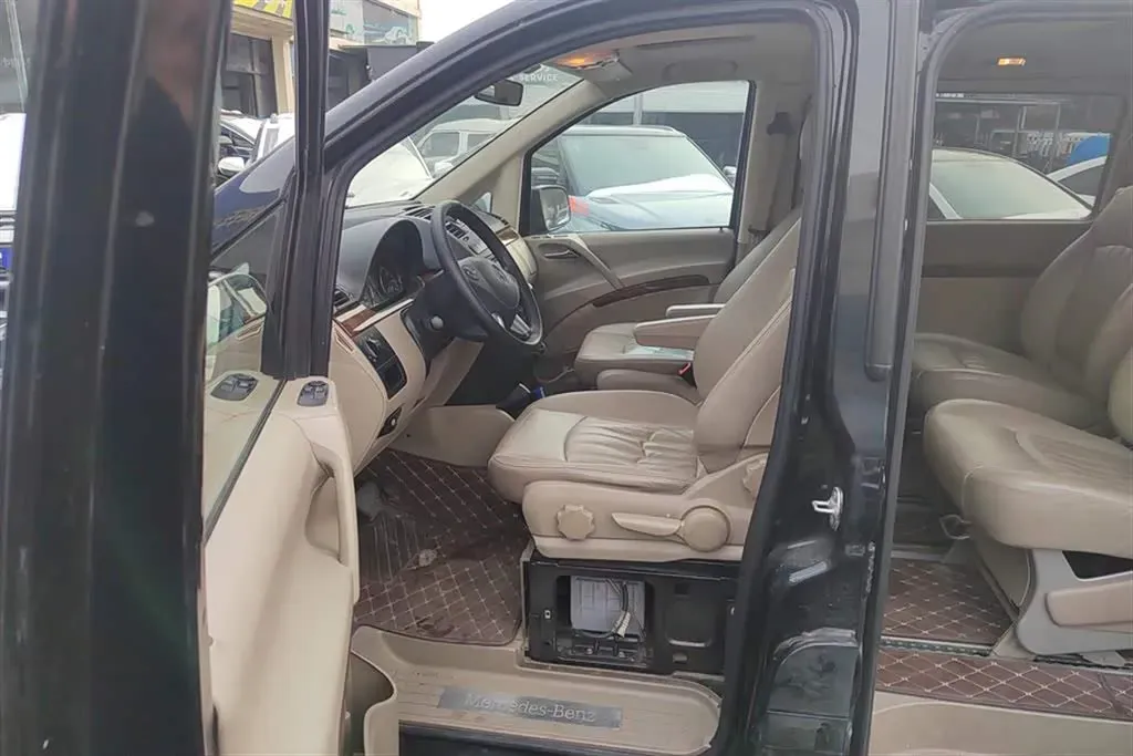 2013 Mercedes-Benz Viano 3.0L 224HP V6 5AT,autocango,china used car exporter,china ev exporter,chinese used car exporter,chinese used ev exporter