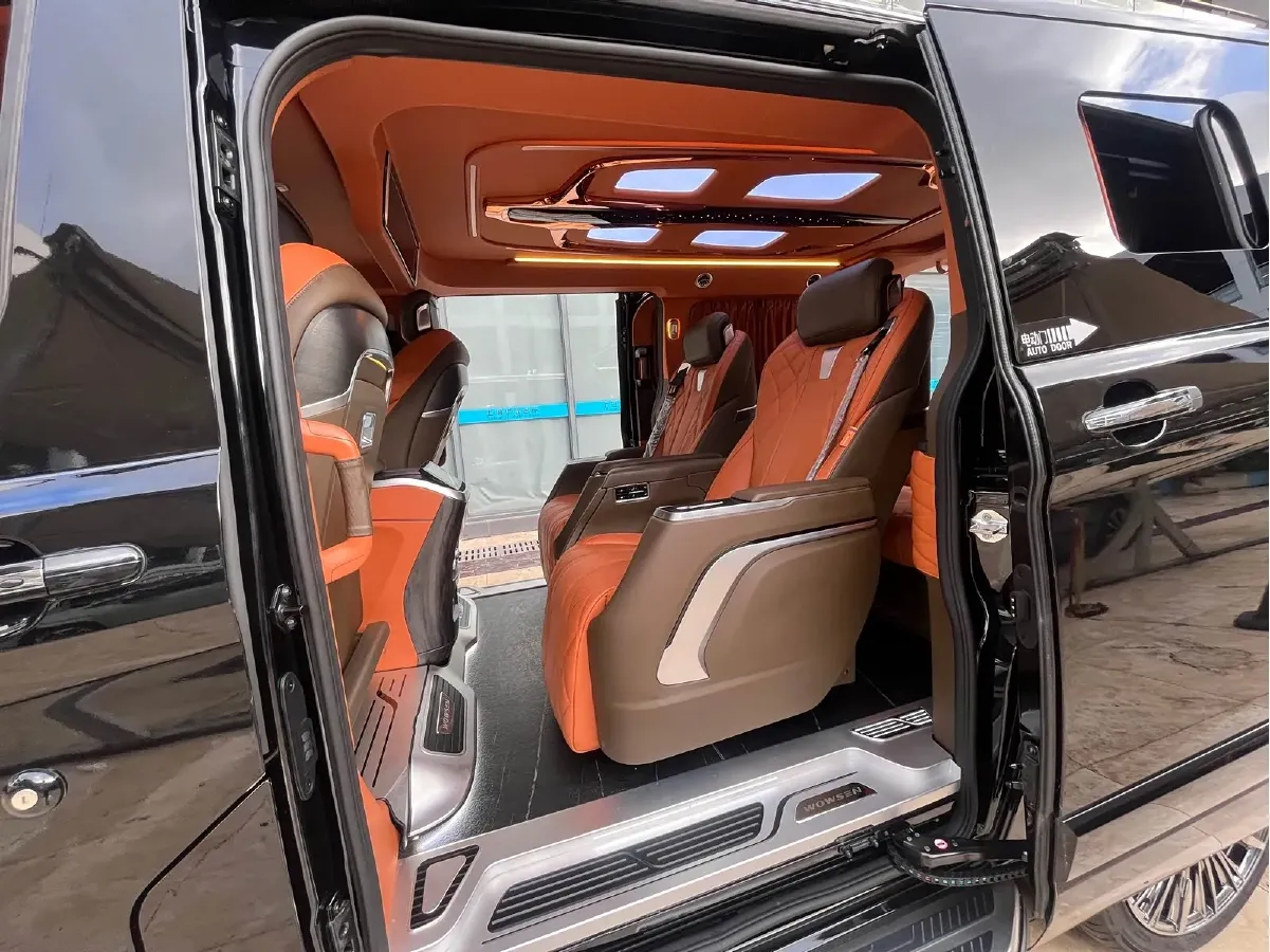 2024 Ford Tourneo 2.0T 220HP L4 9AT,autocango,china used car exporter,china ev exporter,chinese used car exporter,chinese used ev exporter