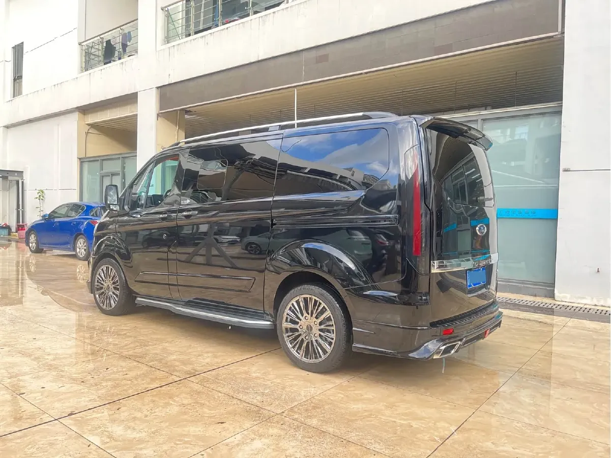 2024 Ford Tourneo 2.0T 220HP L4 9AT,autocango,china used car exporter,china ev exporter,chinese used car exporter,chinese used ev exporter