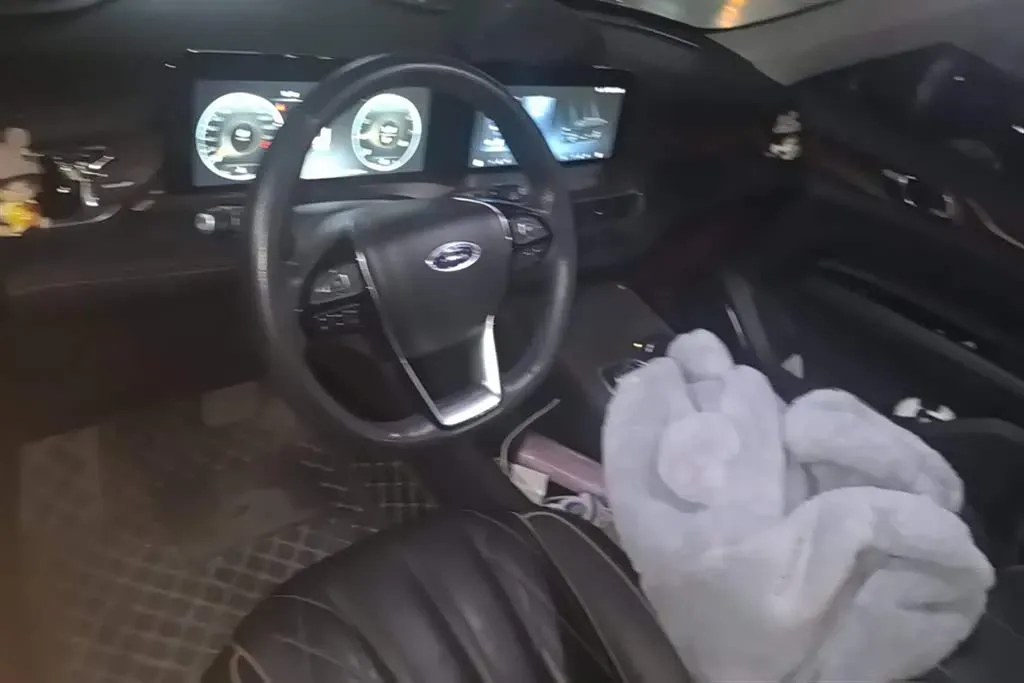 2021 Ford Equator 2.0T 224HP L4 6DCT,autocango,china used car exporter,china ev exporter,chinese used car exporter,chinese used ev exporter