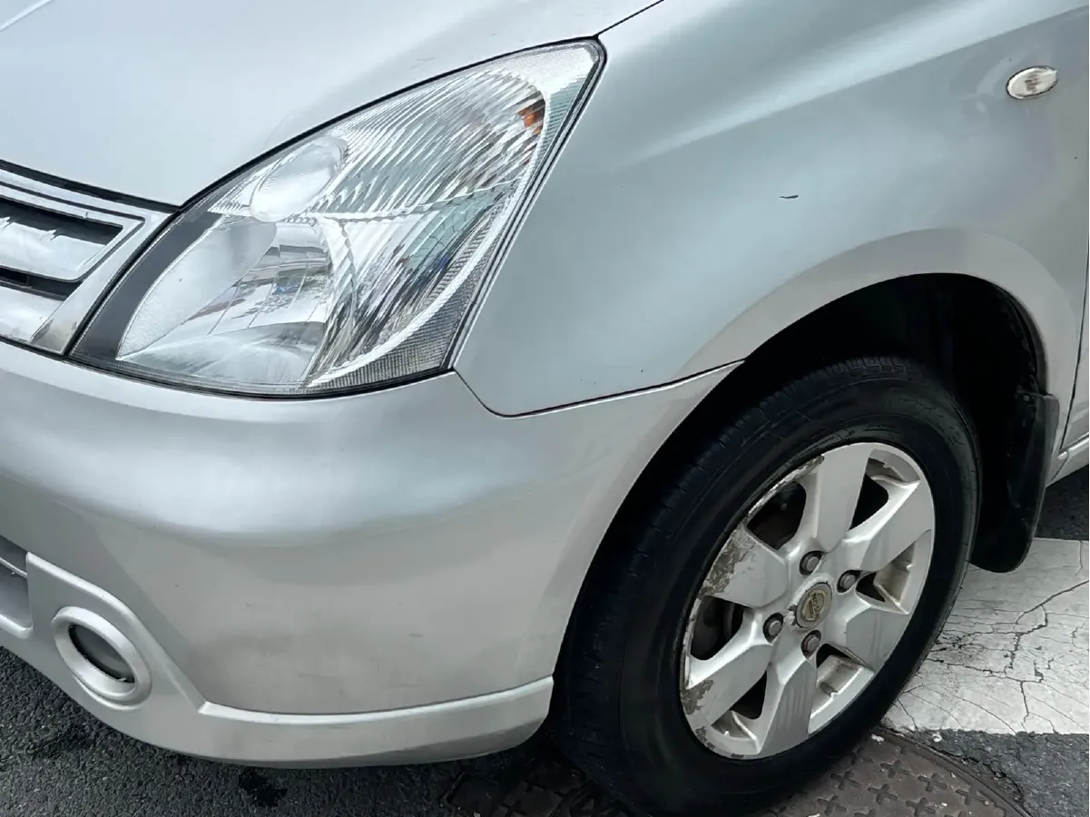 2010 Nissan Livina 1.6L 105HP L4 5MT,autocango,china used car exporter,china ev exporter,chinese used car exporter,chinese used ev exporter