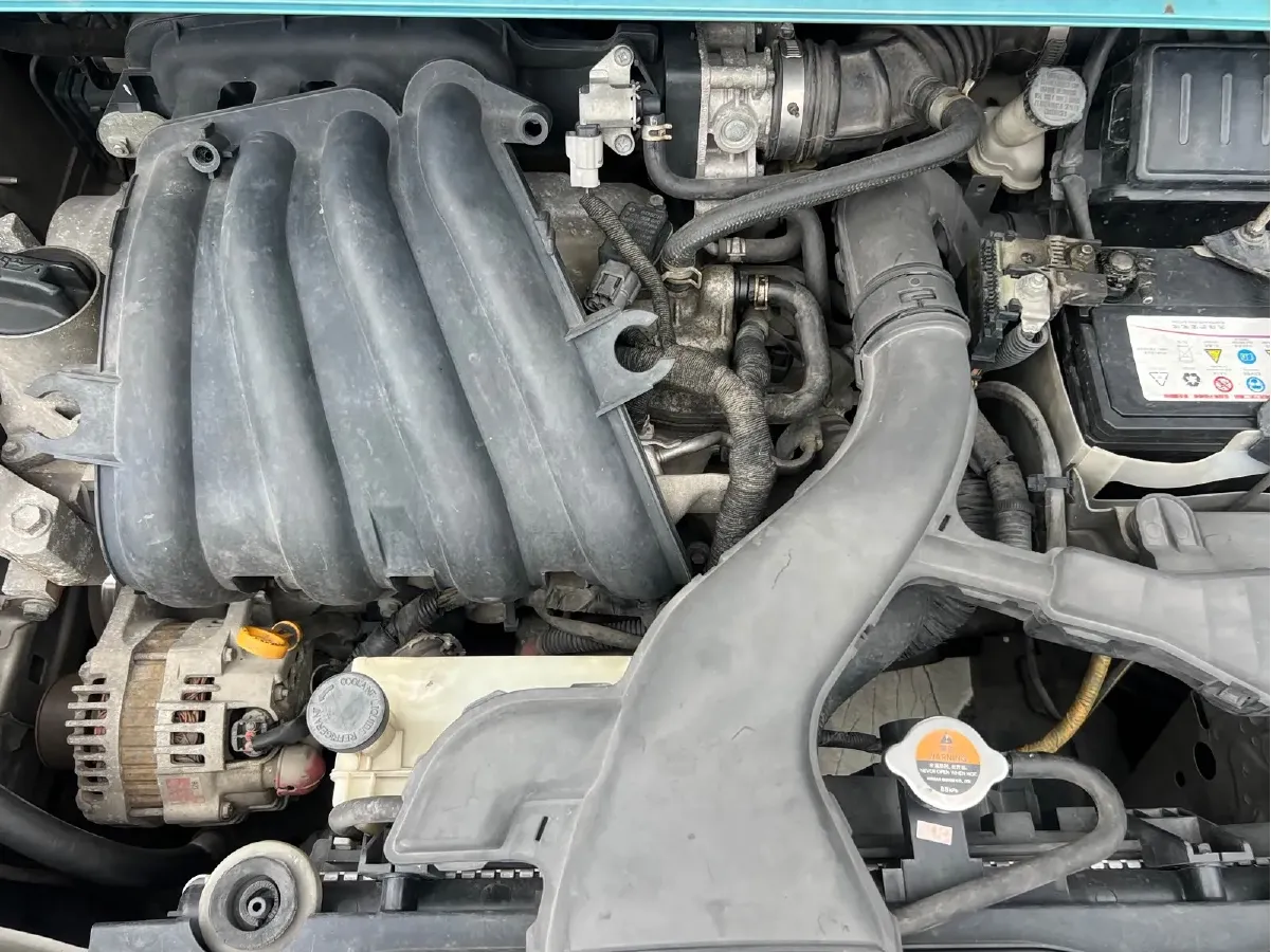 2010 Nissan Livina 1.6L 105HP L4 5MT,autocango,china used car exporter,china ev exporter,chinese used car exporter,chinese used ev exporter