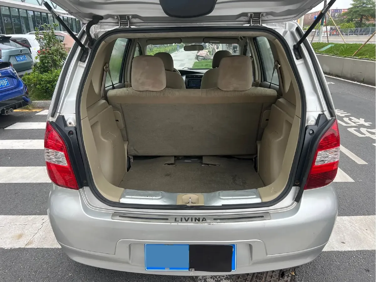 2010 Nissan Livina 1.6L 105HP L4 5MT,autocango,china used car exporter,china ev exporter,chinese used car exporter,chinese used ev exporter