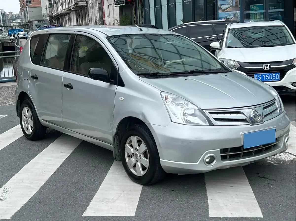 2010 Nissan Livina 1.6L 105HP L4 5MT,autocango,china used car exporter,china ev exporter,chinese used car exporter,chinese used ev exporter