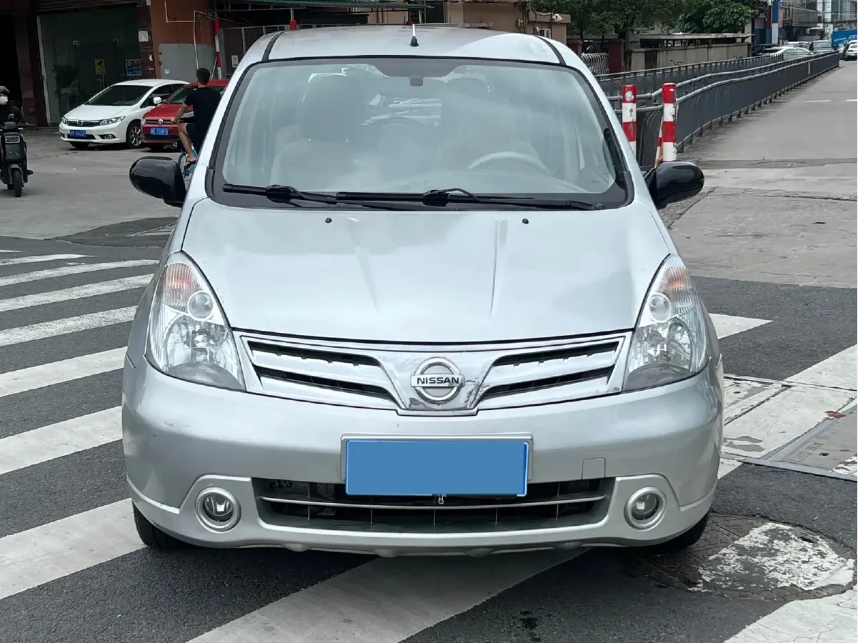 2010 Nissan Livina 1.6L 105HP L4 5MT,autocango,china used car exporter,china ev exporter,chinese used car exporter,chinese used ev exporter