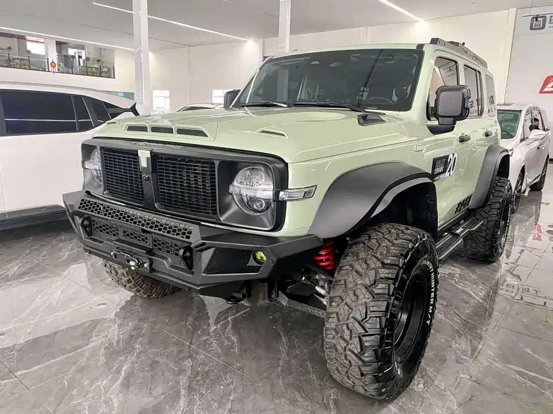 2021 Tank 300 2.0T 227HP L4 8AT