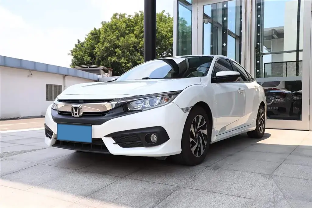 2016 Honda Civic 1.5T 177HP L4 CVT