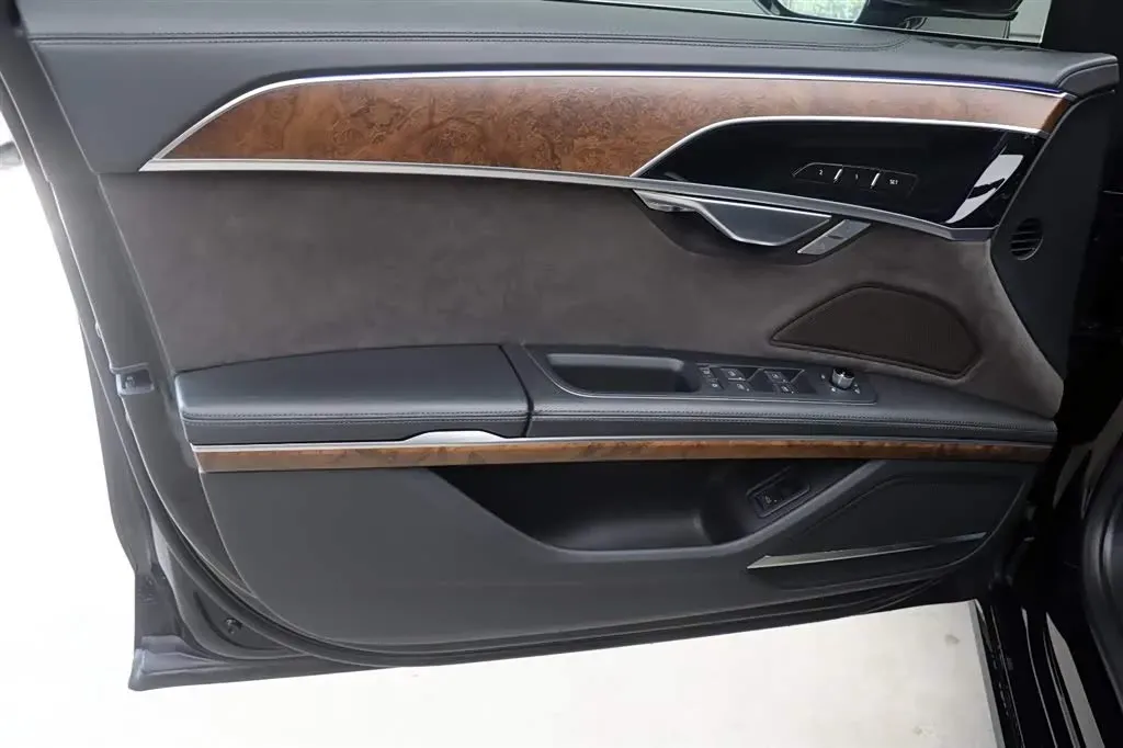 2019 Audi A8 3.0T 340HP V6 8AT,autocango,china used car exporter,china ev exporter,chinese used car exporter,chinese used ev exporter