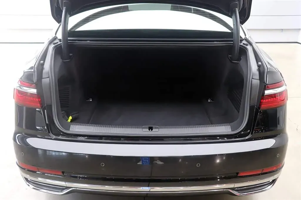 2019 Audi A8 3.0T 340HP V6 8AT,autocango,china used car exporter,china ev exporter,chinese used car exporter,chinese used ev exporter