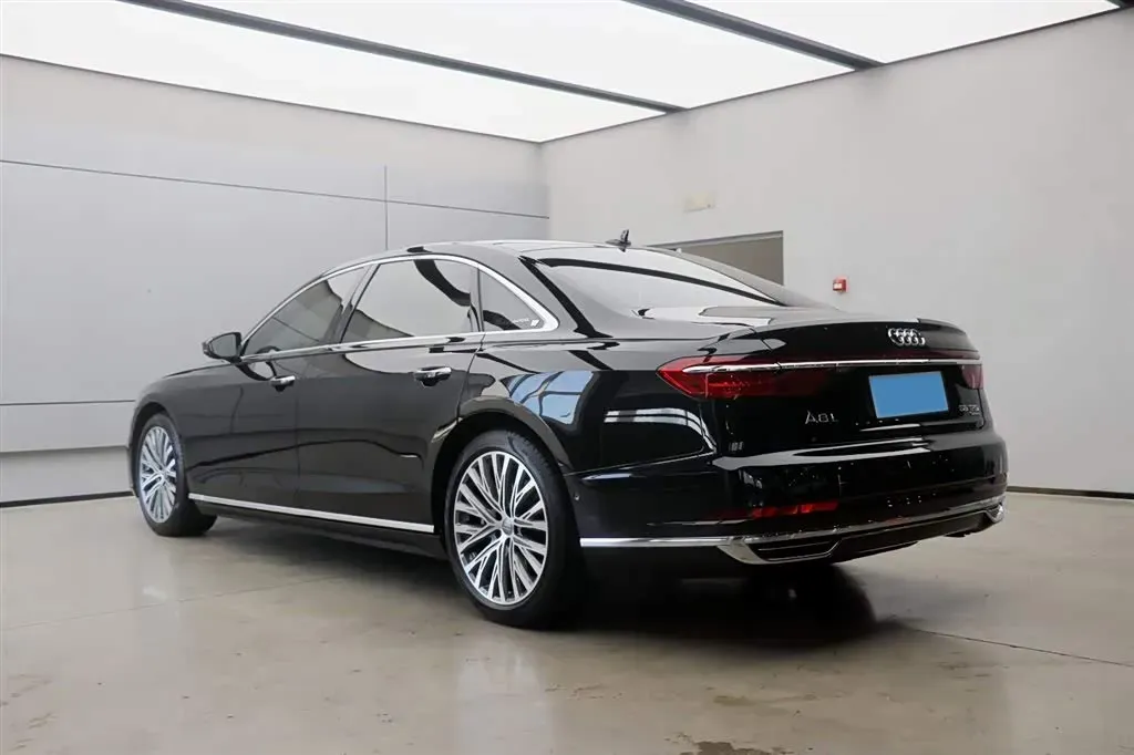 2019 Audi A8 3.0T 340HP V6 8AT,autocango,china used car exporter,china ev exporter,chinese used car exporter,chinese used ev exporter