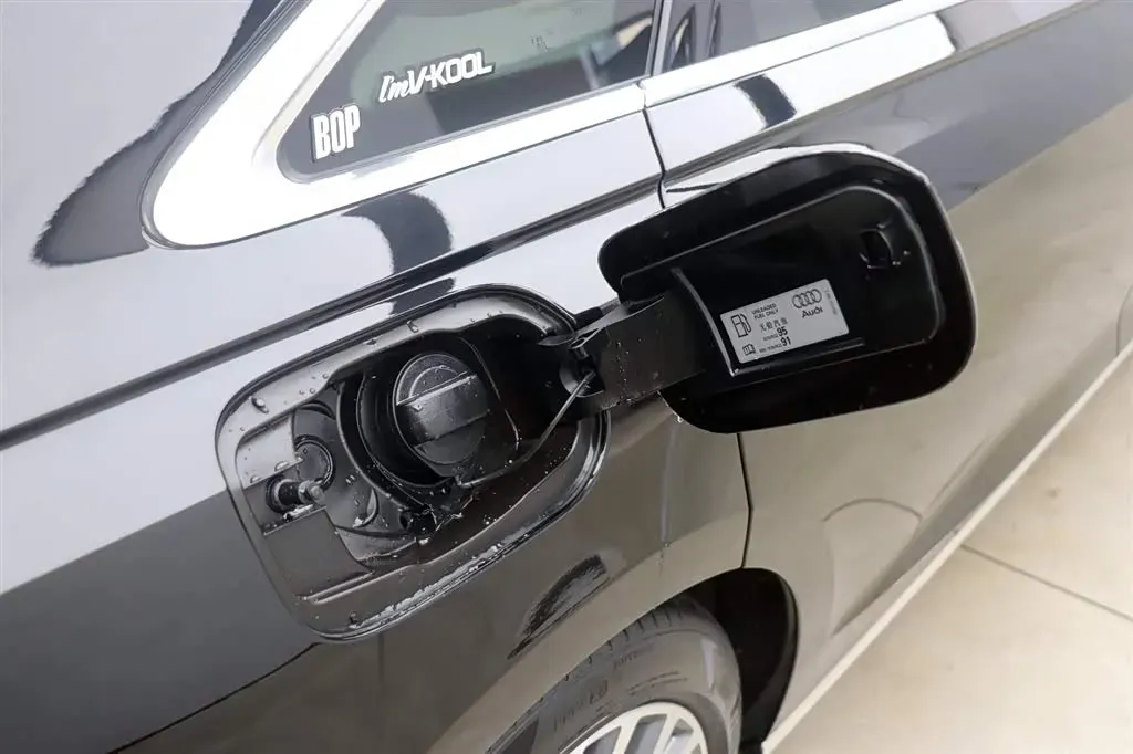 2019 Audi A8 3.0T 340HP V6 8AT,autocango,china used car exporter,china ev exporter,chinese used car exporter,chinese used ev exporter