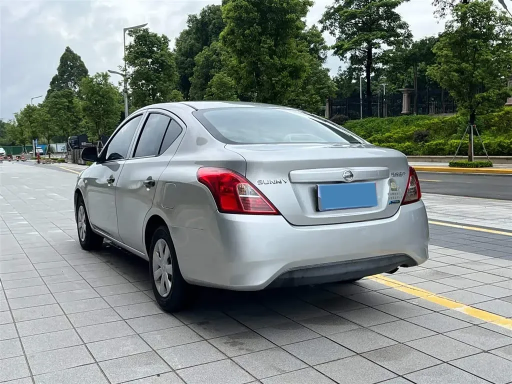 2016 Nissan Sunny 1.5L 112HP L4 5MT,autocango,china used car exporter,china ev exporter,chinese used car exporter,chinese used ev exporter