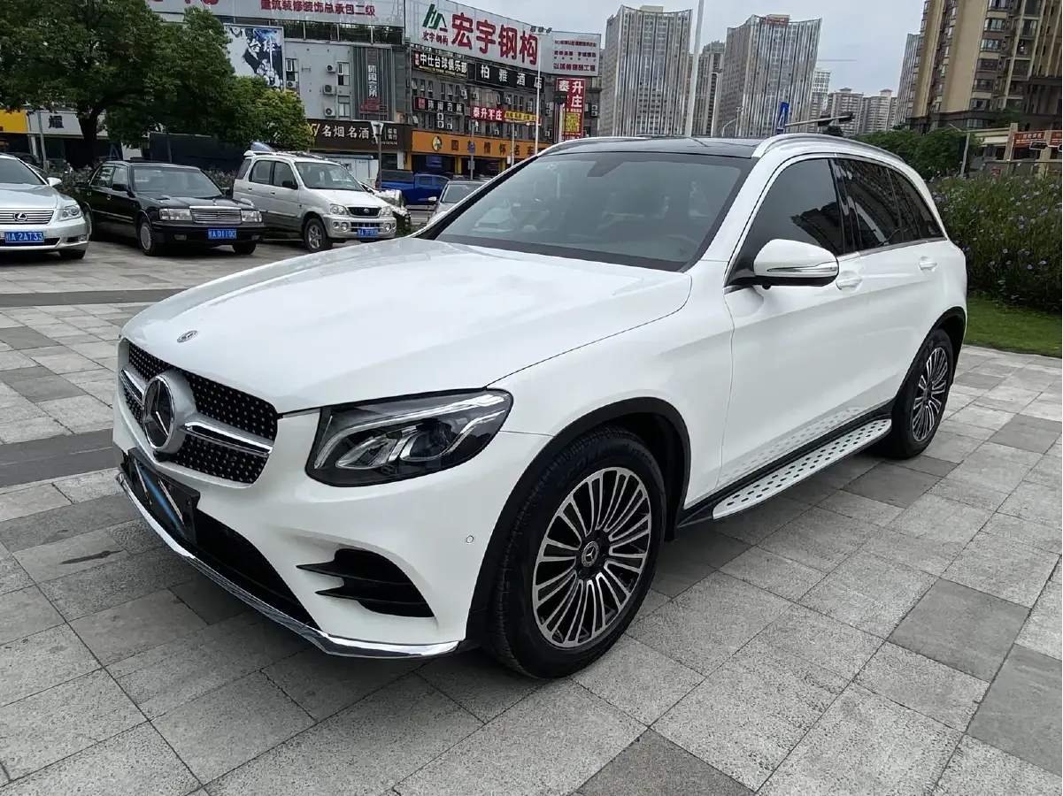 2018 Mercedes-Benz GLC Class 2.0T 211HP L4 9AT