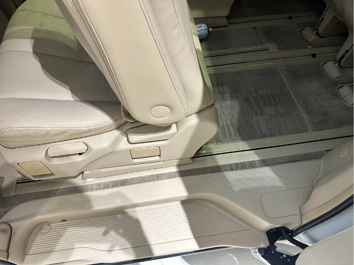 2012 Toyota Previa 2.4L 170HP L4 CVT,autocango,china used car exporter,china ev exporter,chinese used car exporter,chinese used ev exporter