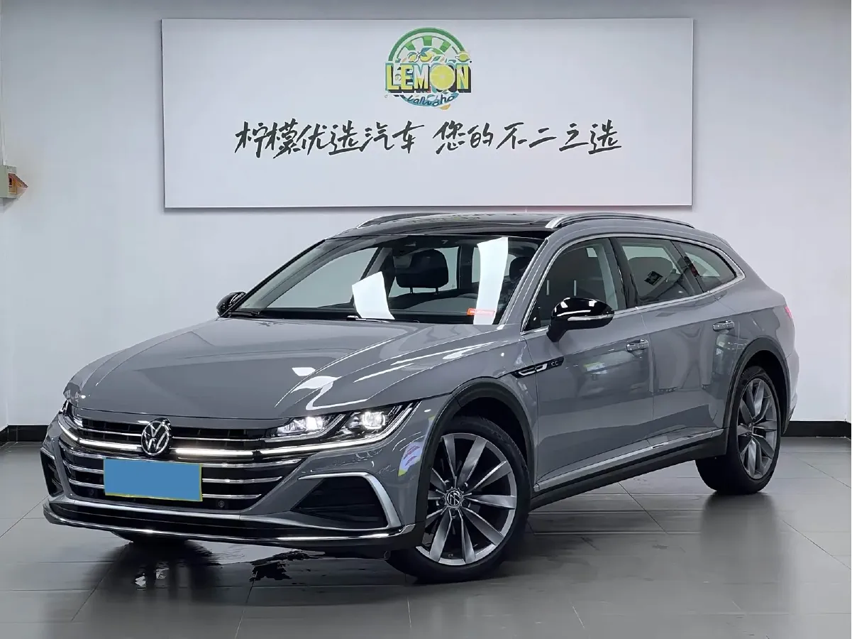 2023 Volkswagen CC 2.0T 220HP L4 7DCT,autocango,china used car exporter,china ev exporter,chinese used car exporter,chinese used ev exporter