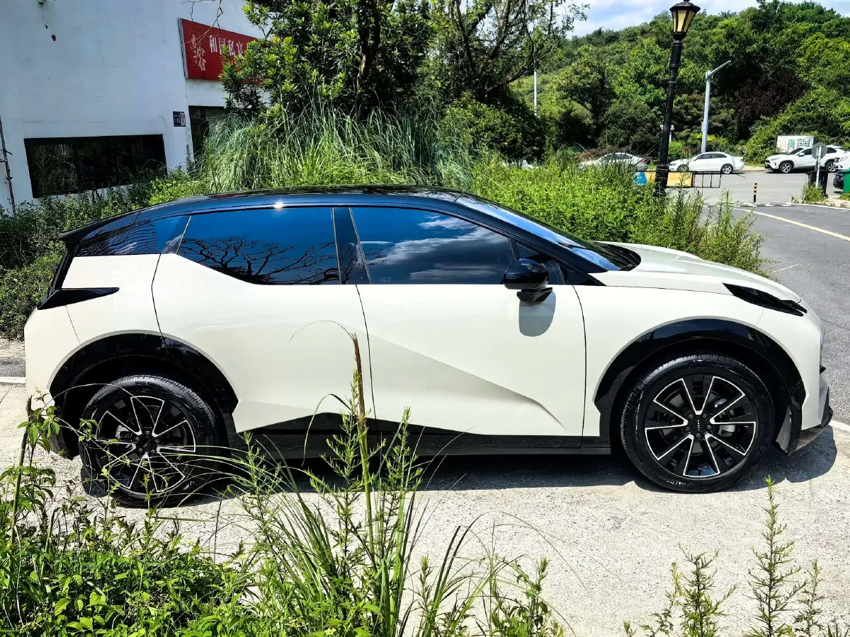 2023 Zeekr X BEV 66KWH,autocango,china used car exporter,china ev exporter,chinese used car exporter,chinese used ev exporter