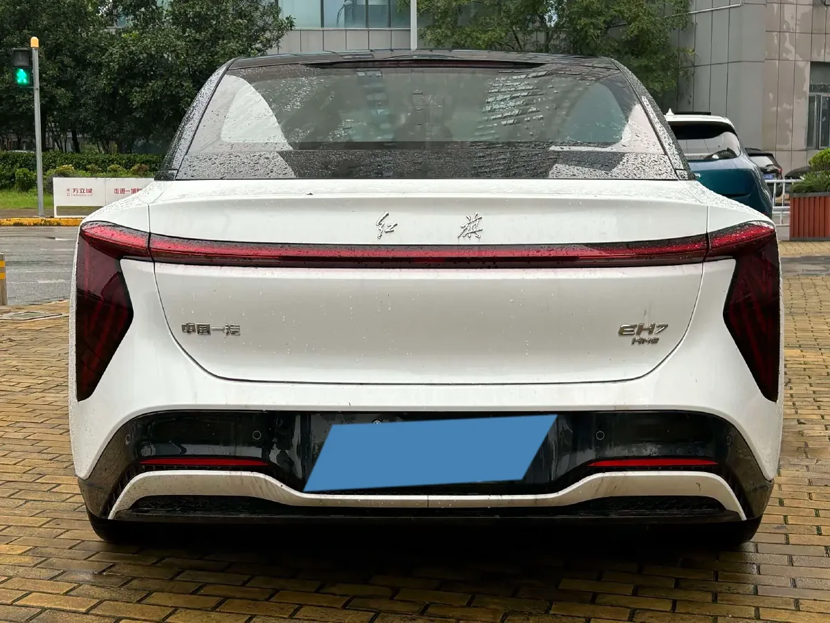 2024 HongQi EH7 BEV 111KWH,autocango,china used car exporter,china ev exporter,chinese used car exporter,chinese used ev exporter