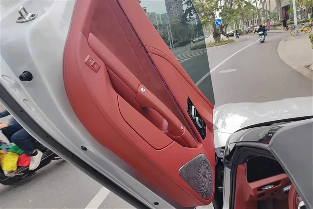 2024 MG Cyberster BEV 77KWH,autocango,china used car exporter,china ev exporter,chinese used car exporter,chinese used ev exporter