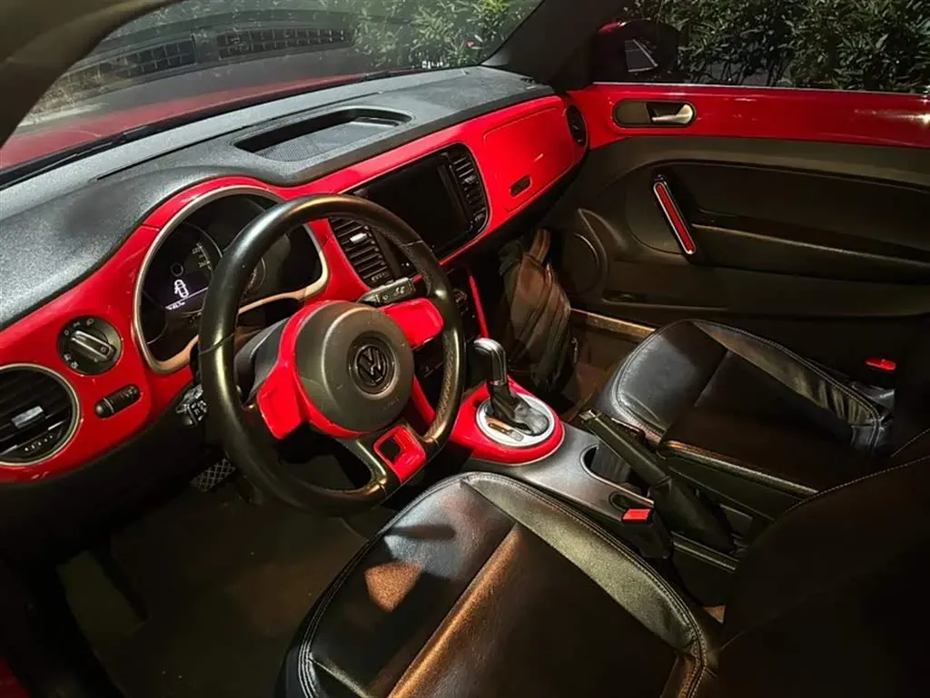 2017 Volkswagen Beetle 1.2T 105HP L4 7DCT,autocango,china used car exporter,china ev exporter,chinese used car exporter,chinese used ev exporter