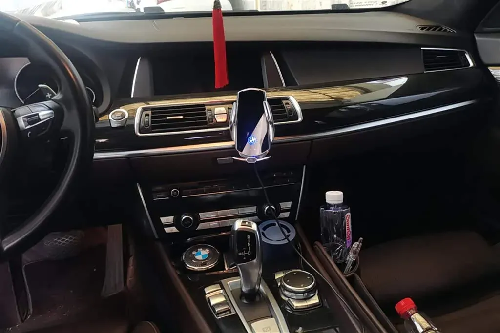 2015 BMW 5 Series GT 3.0T 306HP L6 8AT,autocango,china used car exporter,china ev exporter,chinese used car exporter,chinese used ev exporter