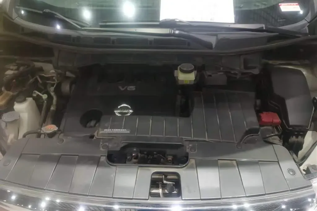 2015 Nissan Quest 3.5L 277HP V6 CVT,autocango,china used car exporter,china ev exporter,chinese used car exporter,chinese used ev exporter