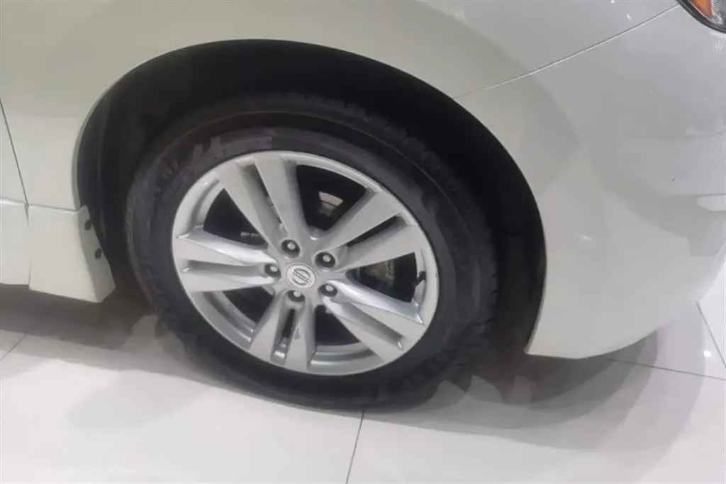 2015 Nissan Quest 3.5L 277HP V6 CVT,autocango,china used car exporter,china ev exporter,chinese used car exporter,chinese used ev exporter