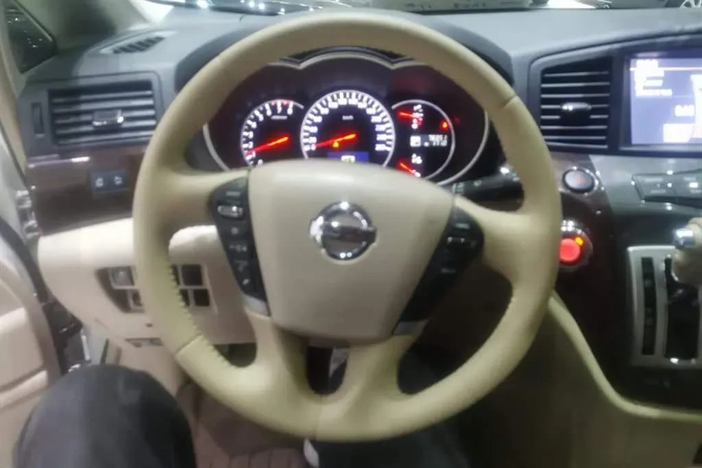 2015 Nissan Quest 3.5L 277HP V6 CVT,autocango,china used car exporter,china ev exporter,chinese used car exporter,chinese used ev exporter
