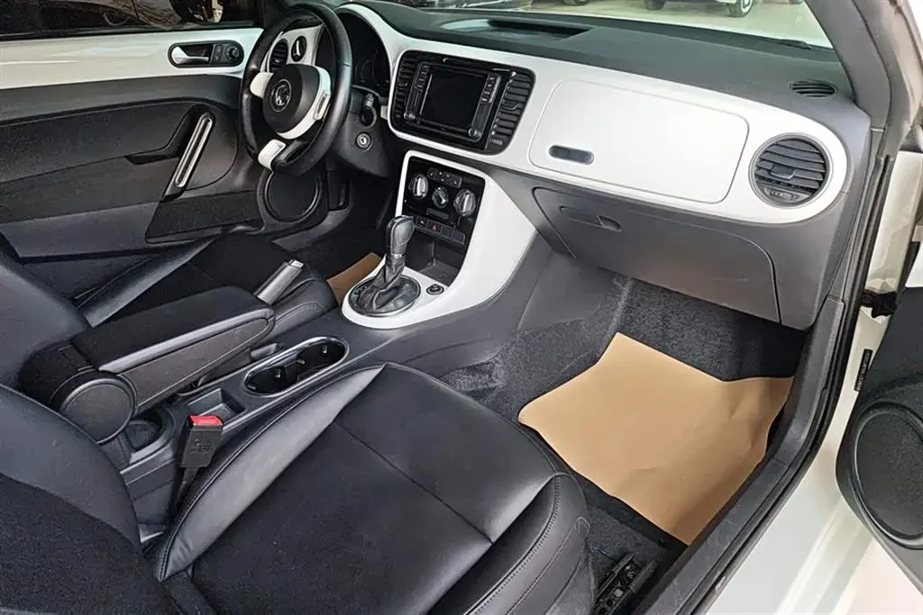 2018 Volkswagen Beetle 1.2T 105HP L4 7DCT,autocango,china used car exporter,china ev exporter,chinese used car exporter,chinese used ev exporter