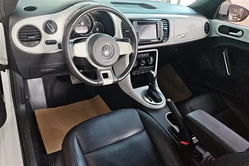 2018 Volkswagen Beetle 1.2T 105HP L4 7DCT,autocango,china used car exporter,china ev exporter,chinese used car exporter,chinese used ev exporter