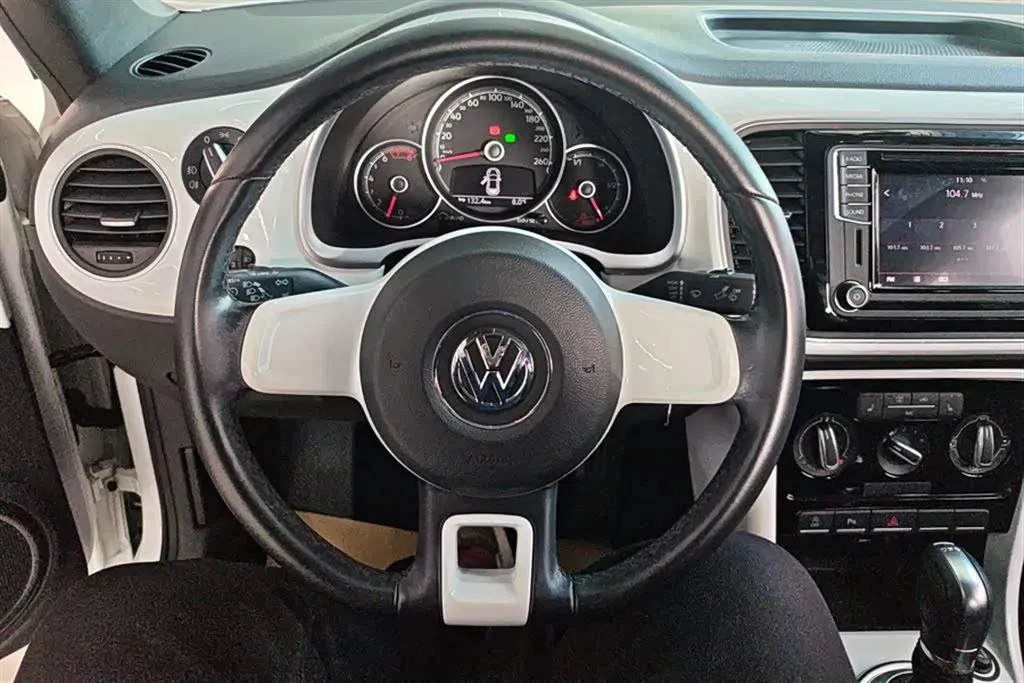 2018 Volkswagen Beetle 1.2T 105HP L4 7DCT,autocango,china used car exporter,china ev exporter,chinese used car exporter,chinese used ev exporter